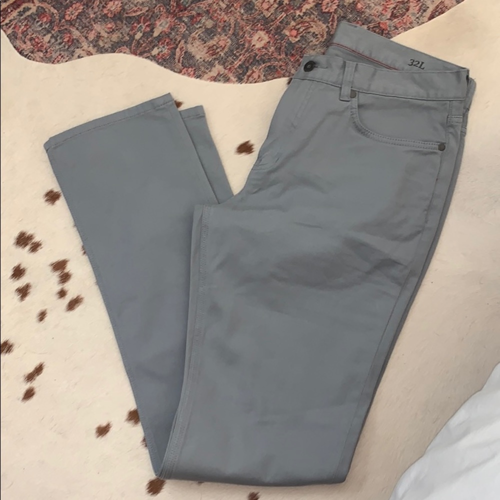 Men’s Rodd & Gunn straight grey jeans NWT 32x34